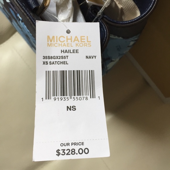 NWT MICHAEL KORS HAILEE SATCHEL FLORAL NAVY BAG - Picture 4 of 8